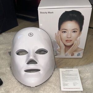 NEW LED Beauty Mask - White color with 5-color treatment